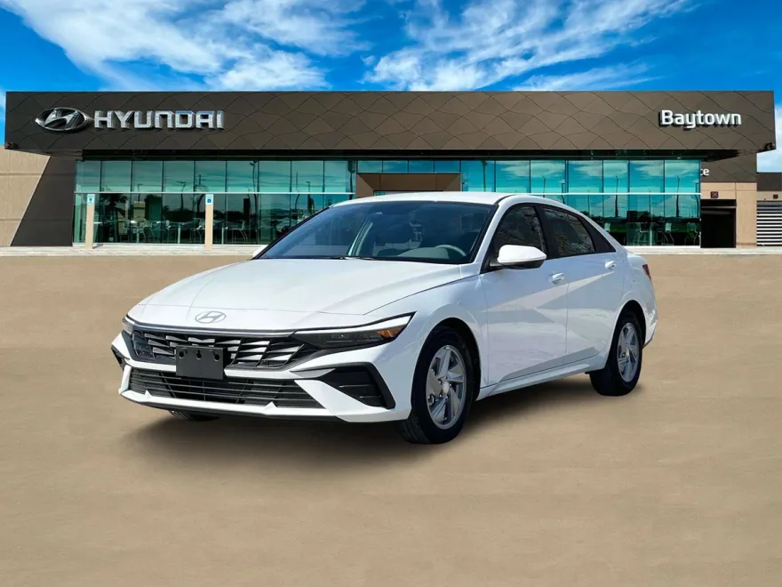 2025 Hyundai Elantra SE photo 1