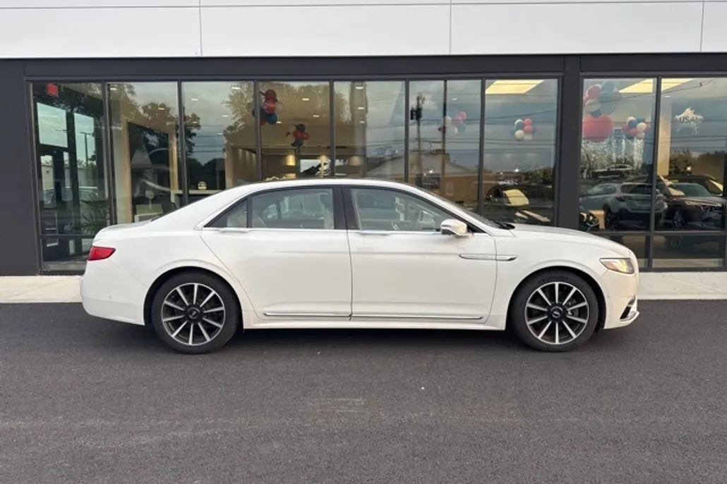 2020 Lincoln Continental Reserve photo 1