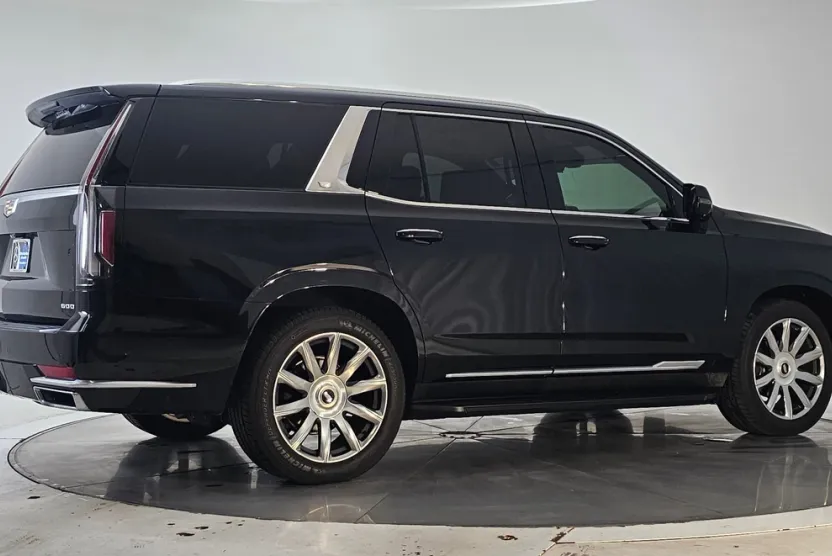2022 Cadillac Escalade Premium Luxury Platinum photo 1