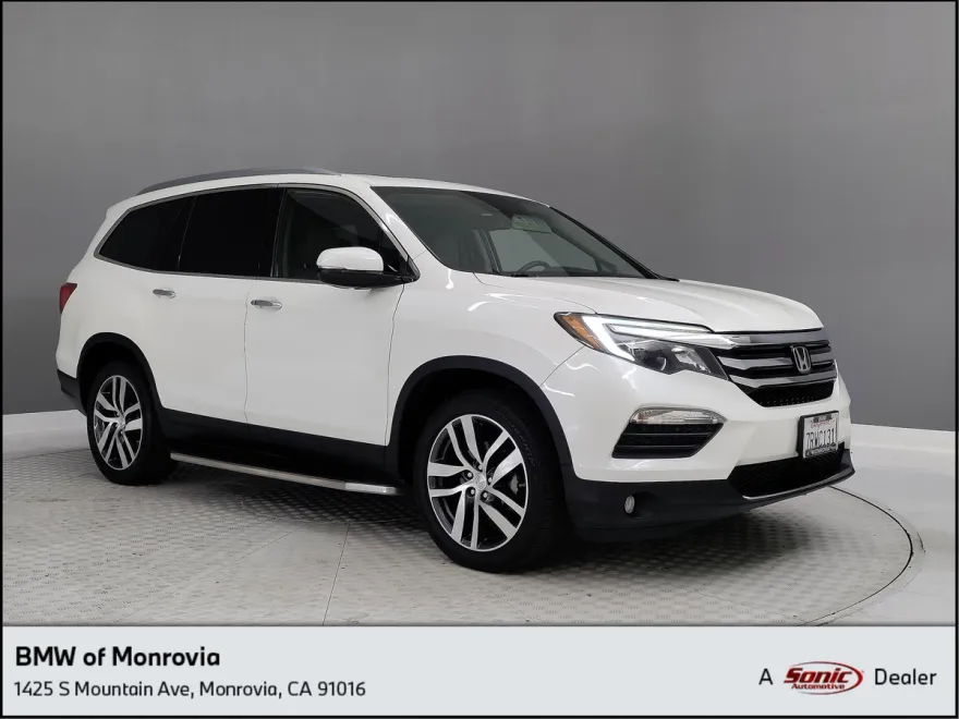 2016 Honda Pilot Elite photo 1