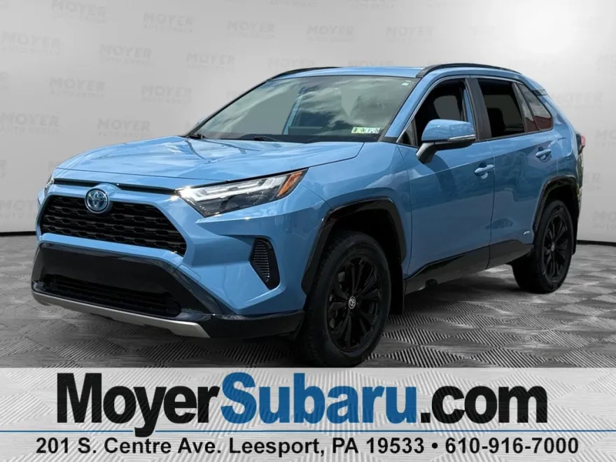 2022 Toyota RAV4 Hybrid SE photo 1