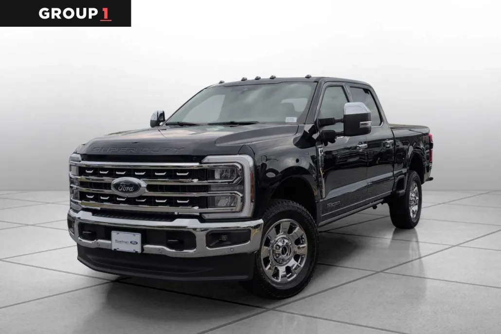 2025 Ford F-250 Lariat photo 1