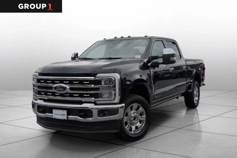 2025 Ford F-250 Lariat photo 1