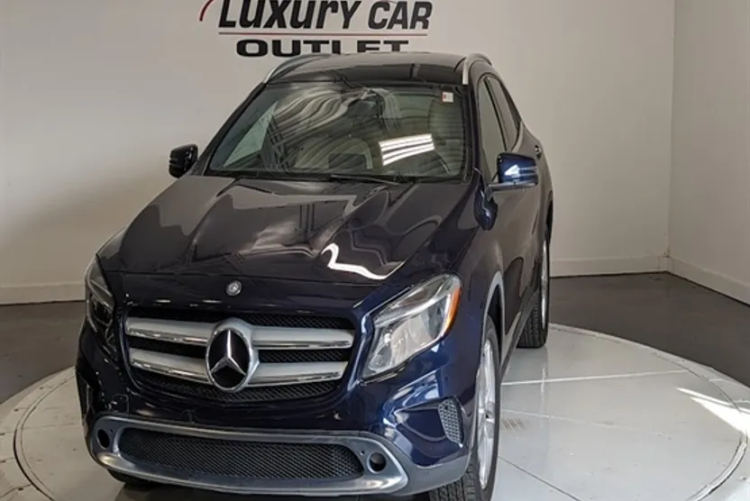 2017 Mercedes Benz GLA 250 photo 1