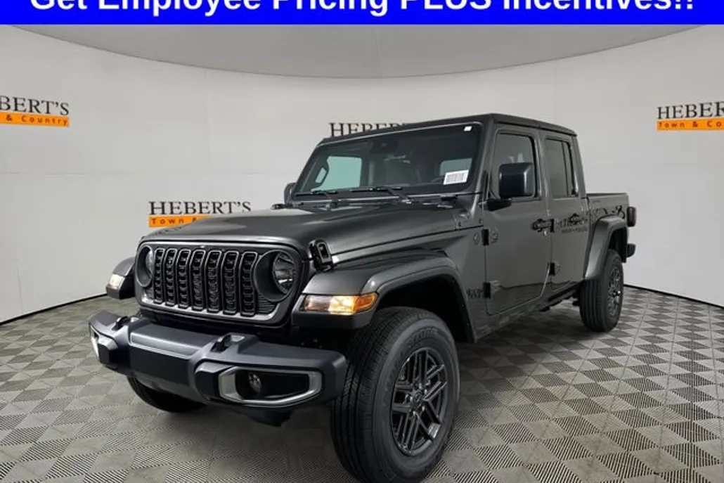 2025 Jeep Gladiator Sport S photo 1