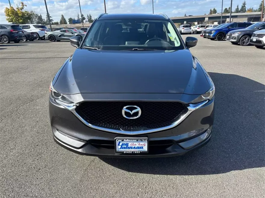2017 Mazda CX-5 Touring photo 1