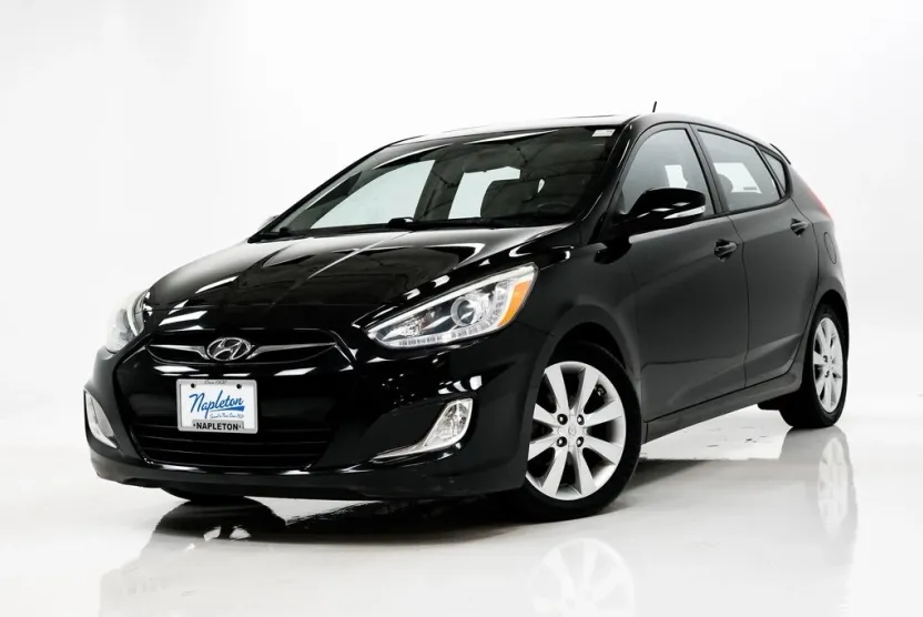 2014 Hyundai Accent SE photo 1