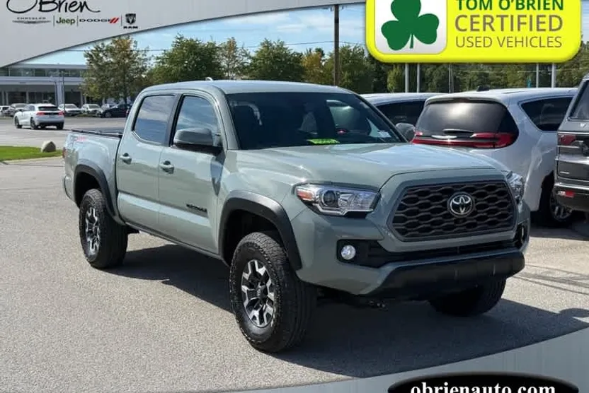 2023 Toyota Tacoma TRD photo 1