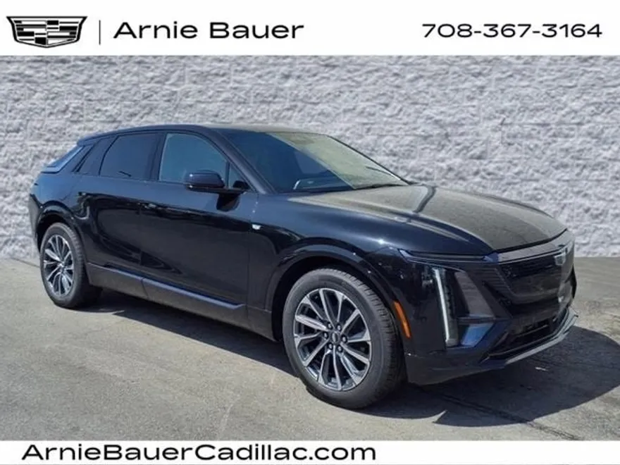 2025 Cadillac Lyriq Sport photo 1