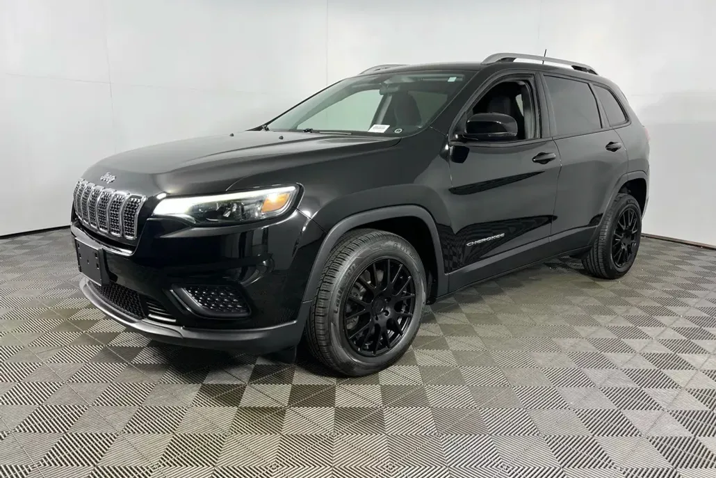 2020 Jeep Cherokee Latitude photo 1