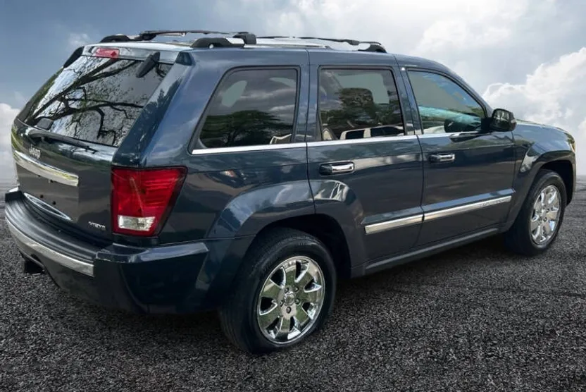 2010 Jeep Grand Cherokee Limited photo 1
