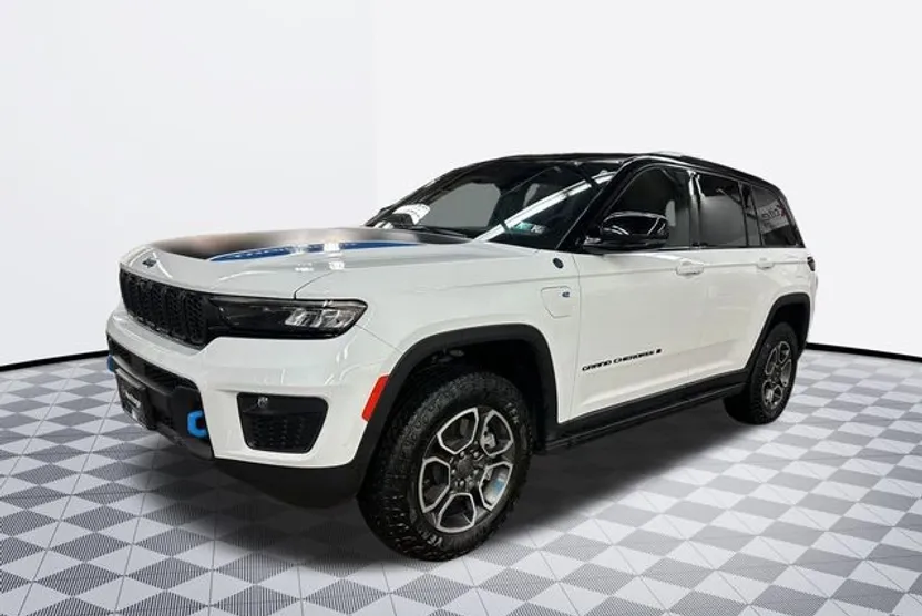 2023 Jeep Grand Cherokee Trailhawk 4xe photo 1
