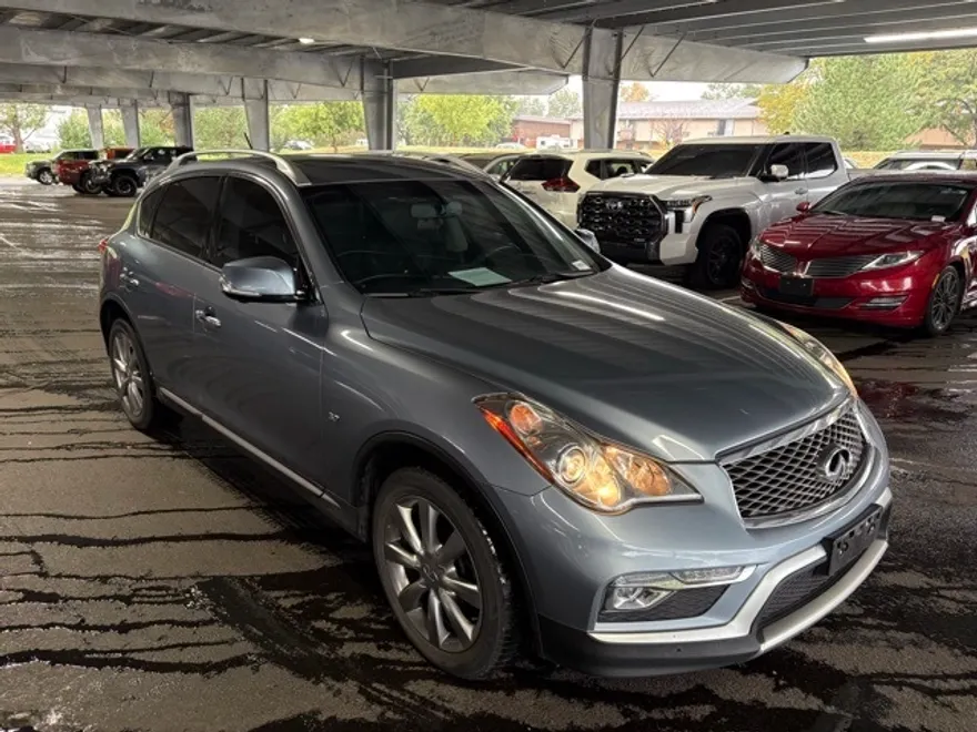2017 Infiniti QX50 Base photo 1