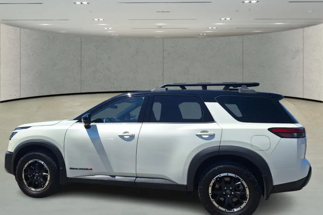 2024 Nissan Pathfinder Rock Creek photo 1