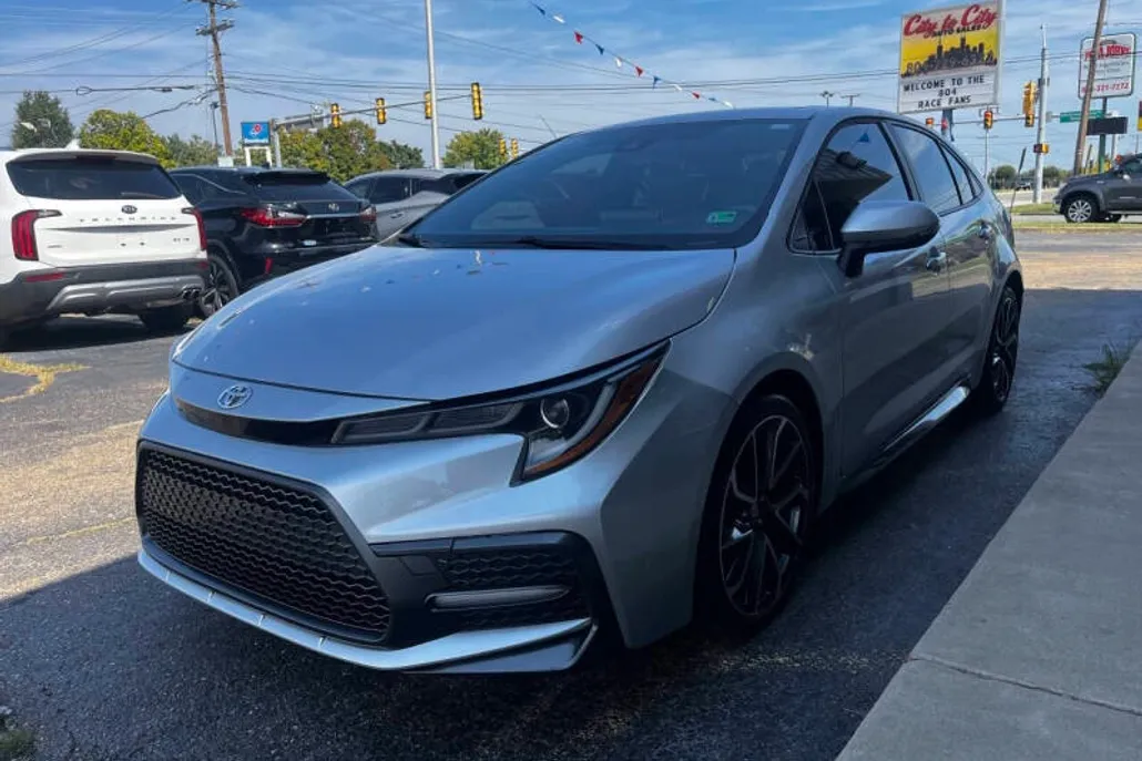 2020 Toyota Corolla SE photo 1
