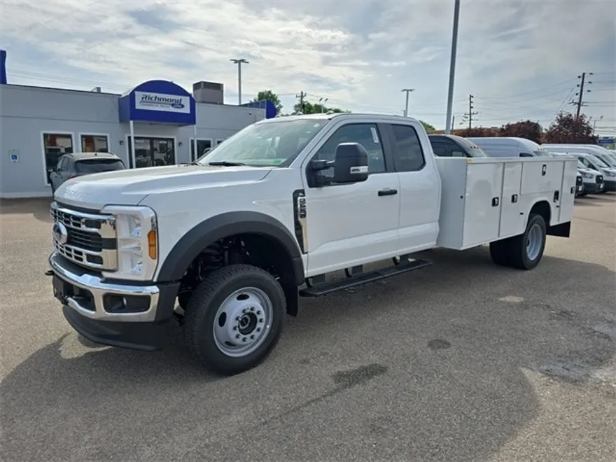 2024 Ford F-550 XL photo 1