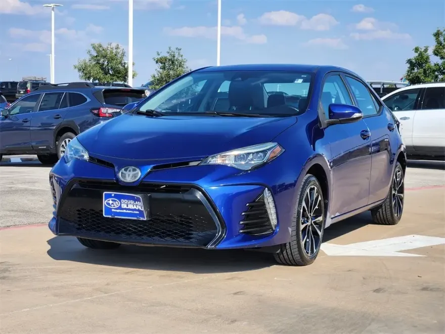 2019 Toyota Corolla L photo 1