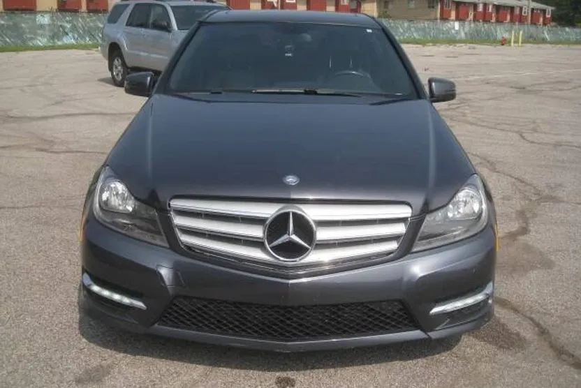 2013 Mercedes Benz C 250 Sport photo 1
