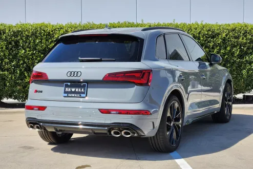 2025 Audi SQ5 Premium Plus photo 3