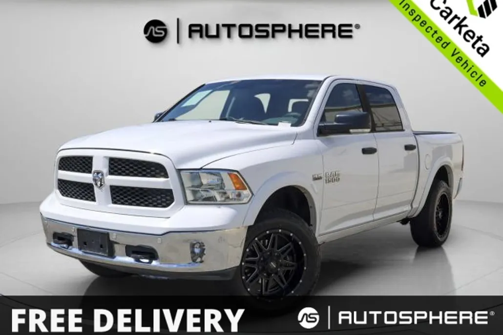 2016 Ram 1500 SLT photo 1