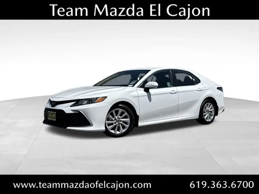 2024 Toyota Camry LE photo 1