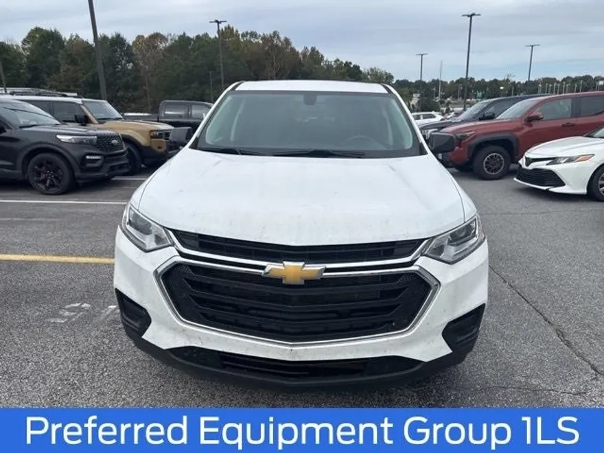 2020 Chevrolet Traverse LS photo 1