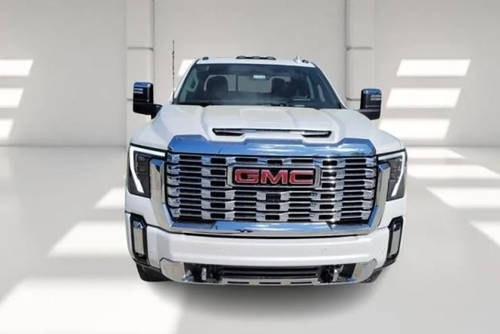 2025 Gmc Sierra 3500 HD Denali photo 1