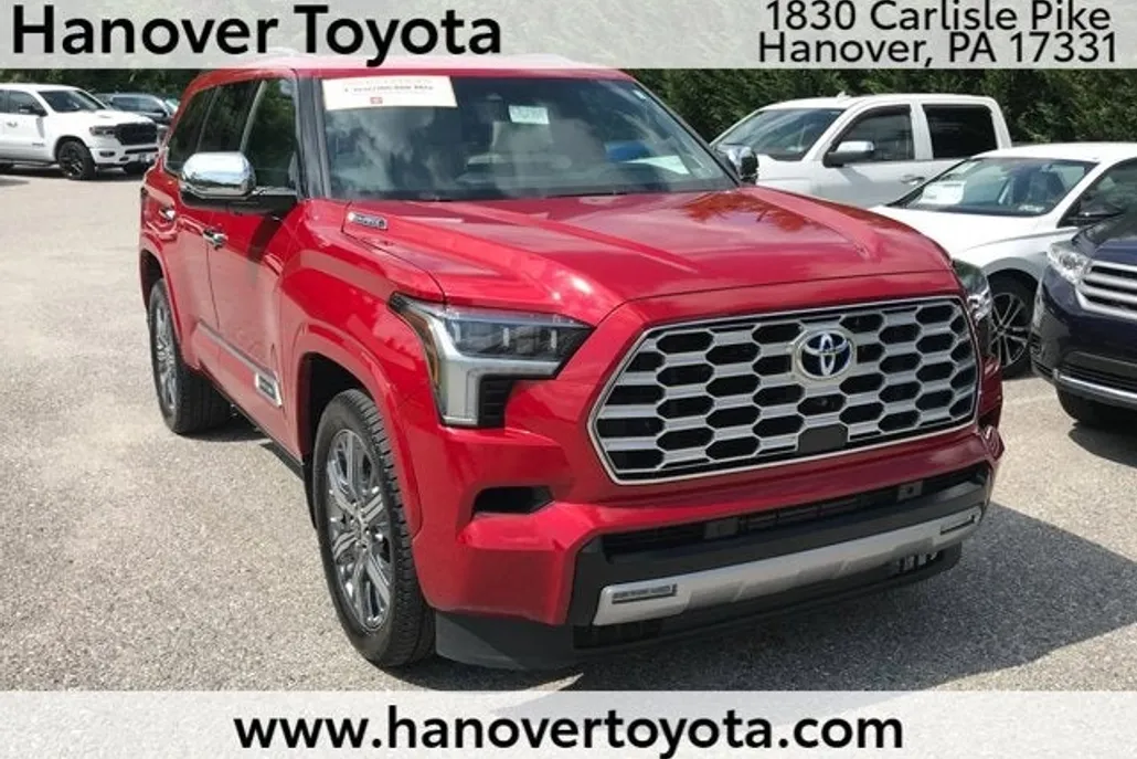 2023 Toyota Sequoia Capstone photo 1