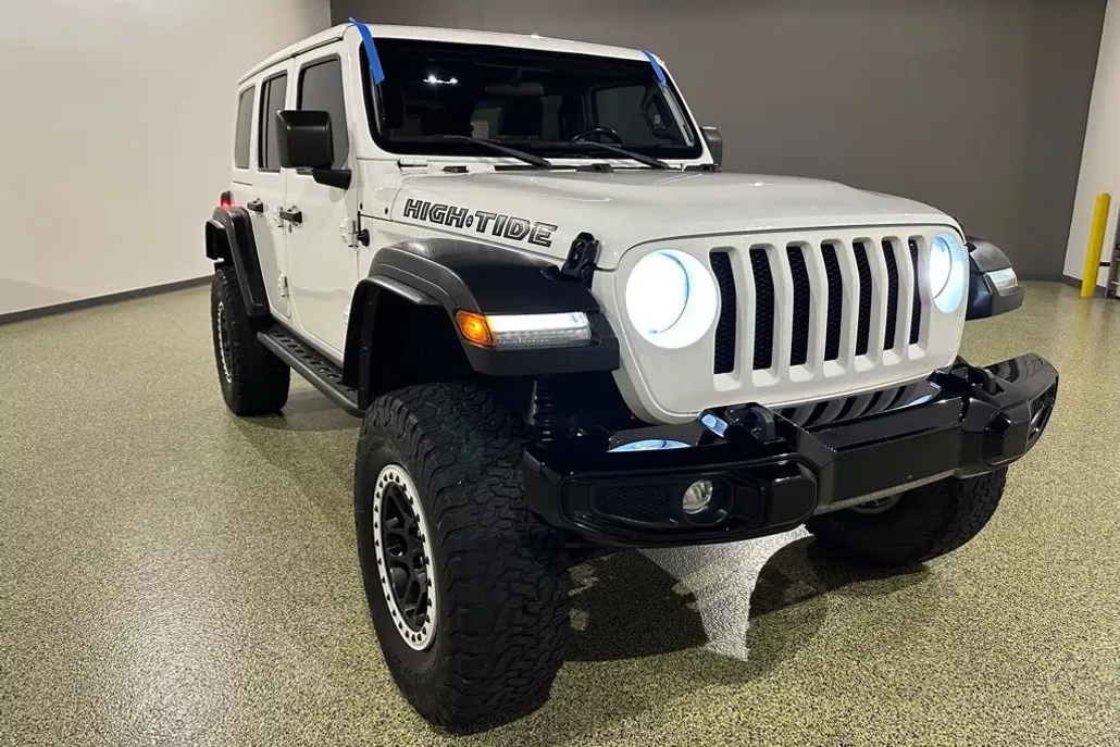 2022 Jeep Wrangler Unlimited High Tide photo 1