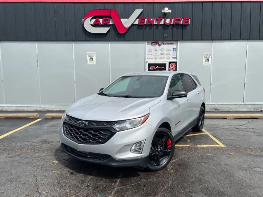 2019 Chevrolet Equinox LT photo 1