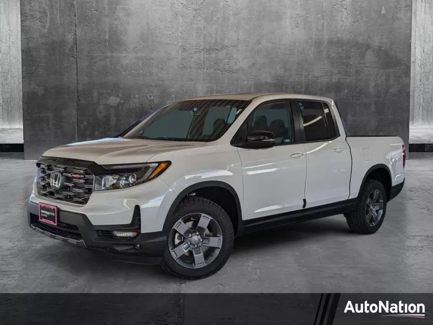 2025 Honda Ridgeline TrailSport photo 1