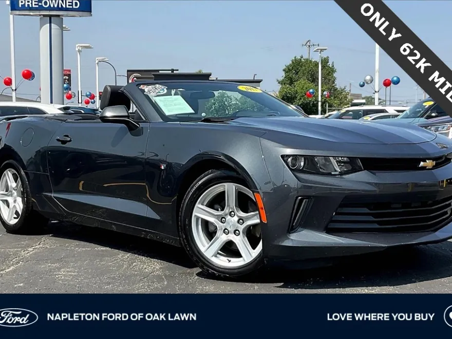 2017 Chevrolet Camaro 2LT photo 1