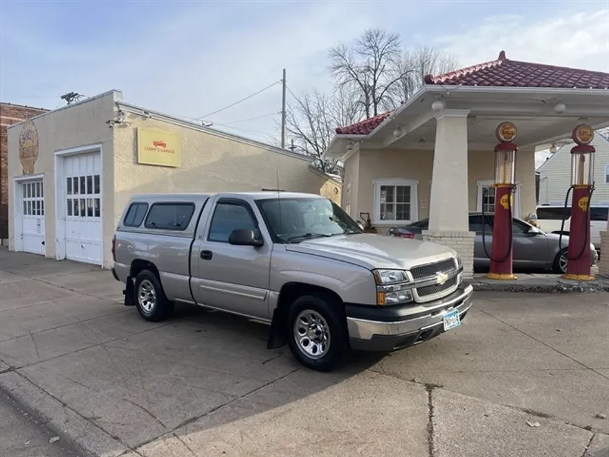2005 Chevrolet Silverado 1500 LS photo 1