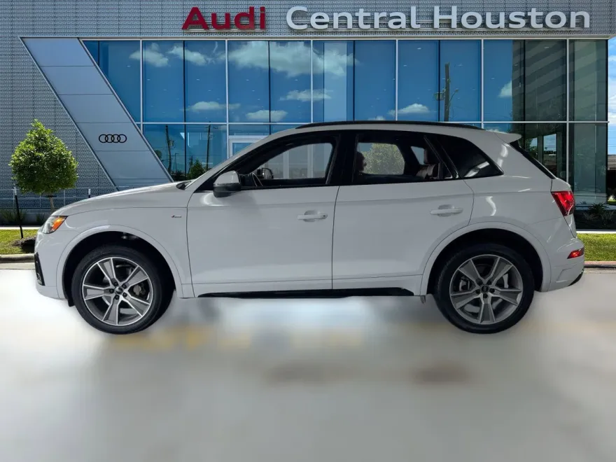 2025 Audi Q5 S line Premium photo 1