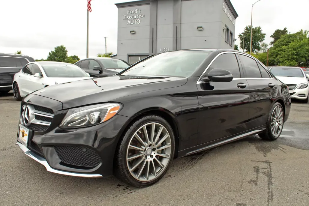 2017 Mercedes Benz C 300 Sport Sedan photo 1