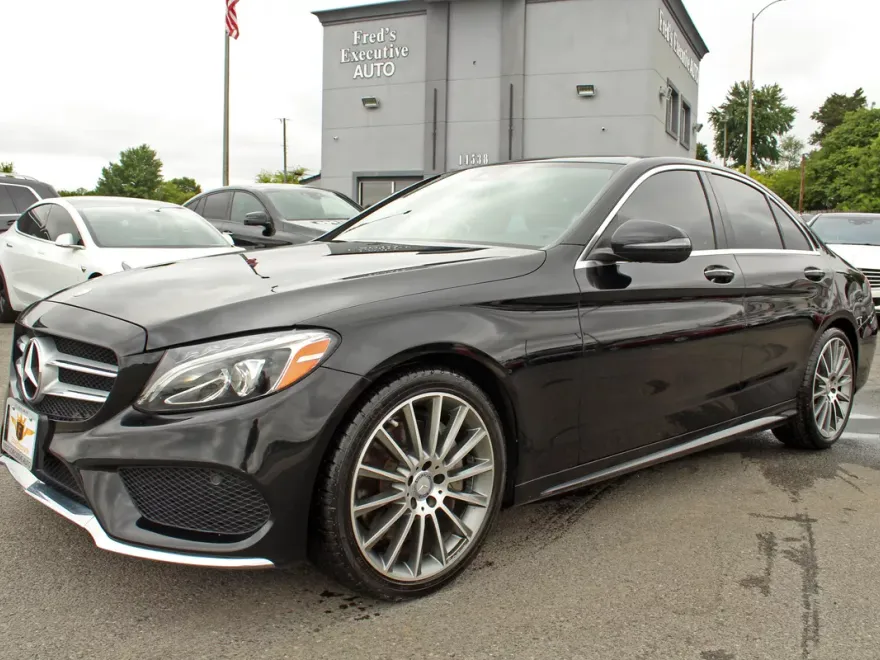 2017 Mercedes Benz C 300 Sport Sedan photo 1