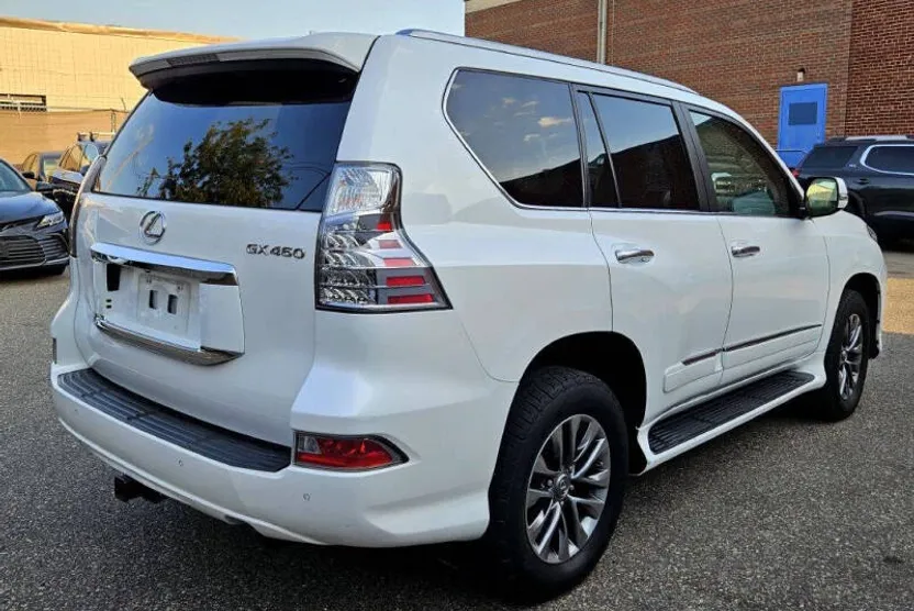 2015 Lexus GX 460 Luxury photo 1