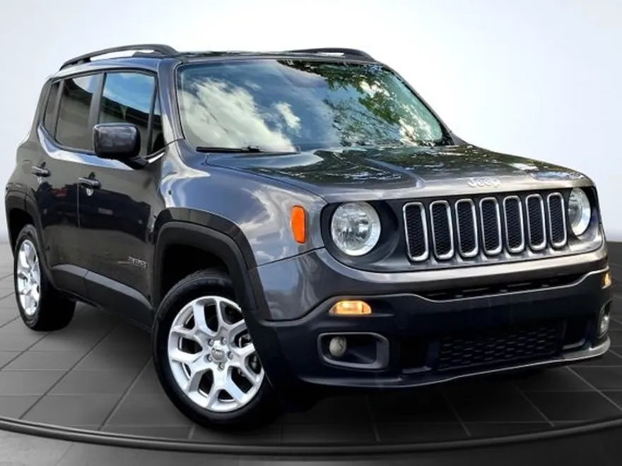 2017 Jeep Renegade Latitude North Edition photo 1