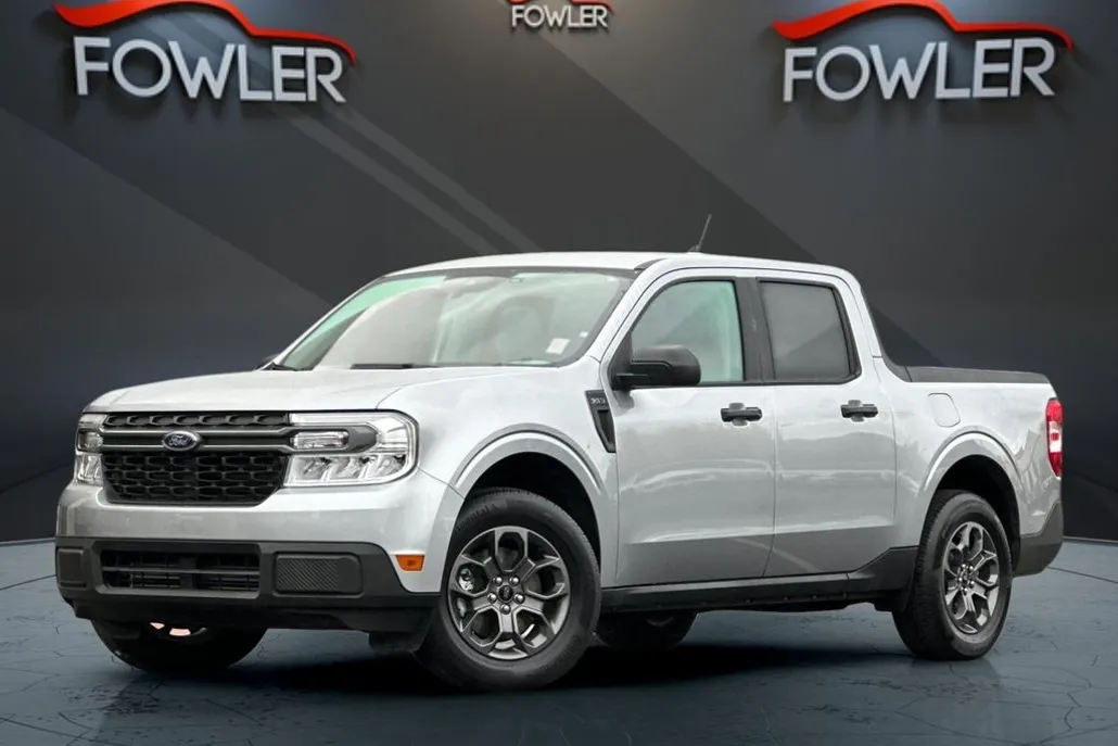 2024 Ford Maverick XLT photo 1