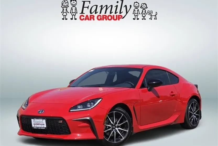 2024 Toyota GR86 Base photo 1