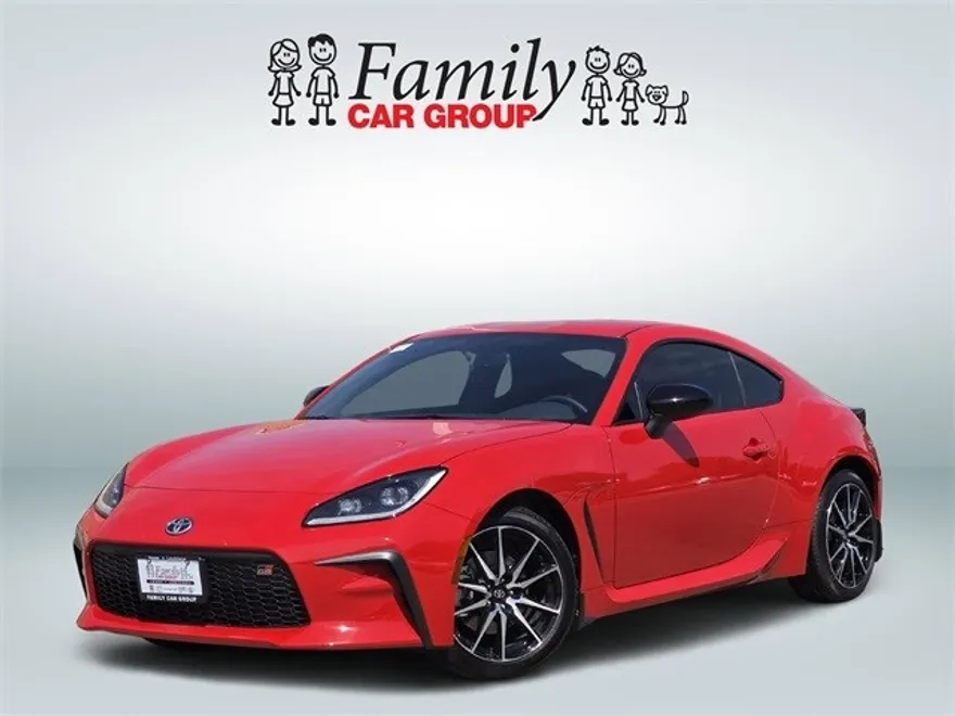 2024 Toyota GR86 Base photo 1