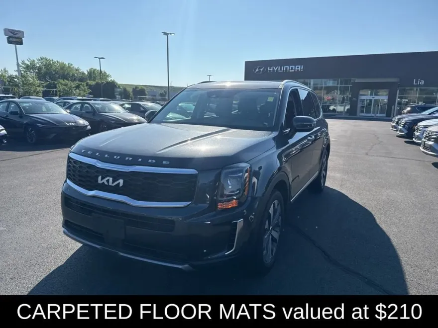 2022 Kia Telluride S photo 1