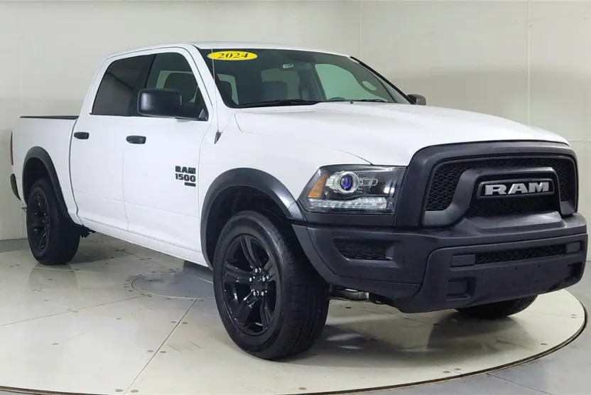 2024 Ram 1500 SLT Warlock photo 1