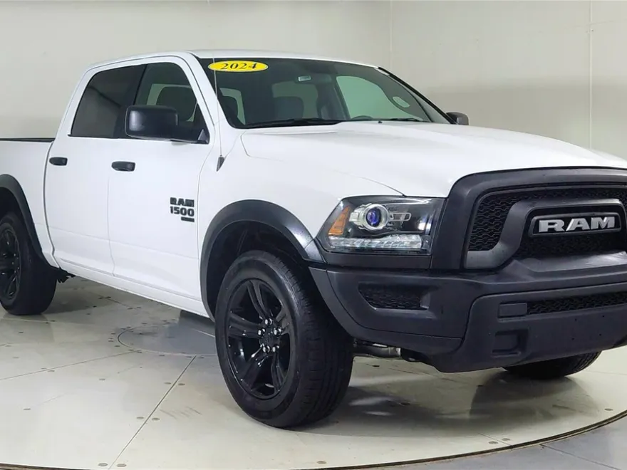 2024 Ram 1500 SLT Warlock photo 1