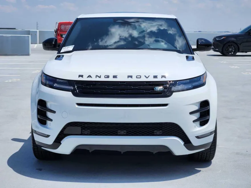 2026 Land Rover Range Rover Evoque Dynamic SE photo 1