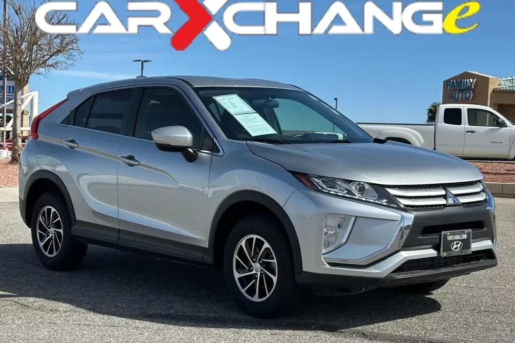 2020 Mitsubishi Eclipse Cross ES photo 1