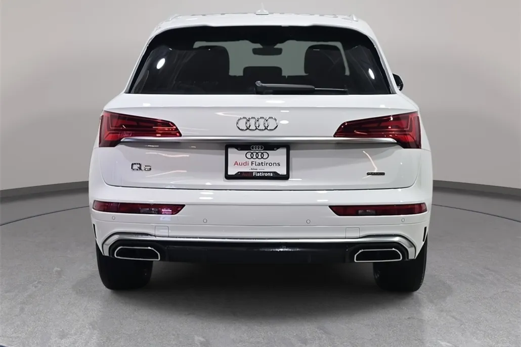 2022 Audi Q5 45 S line Premium photo 1