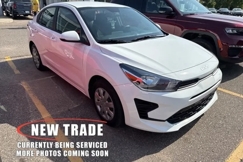 2023 Kia Rio LX photo 1