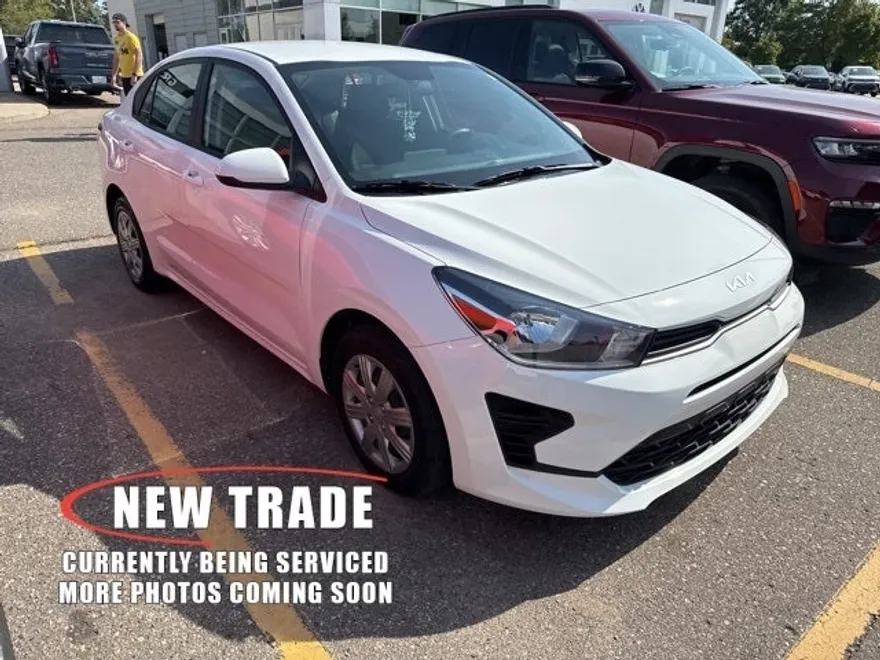 2023 Kia Rio LX photo 1