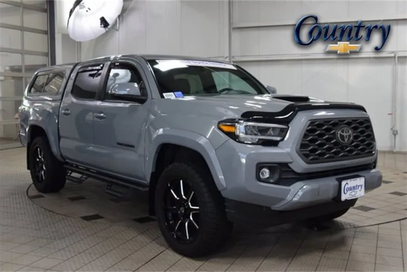 2020 Toyota Tacoma SR5 photo 1